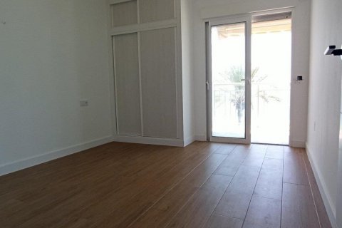 Apartment for sale Torrevieja, Alicante, Spain 2 bedrooms, 120 sq.m. No. 109486 - photo 20