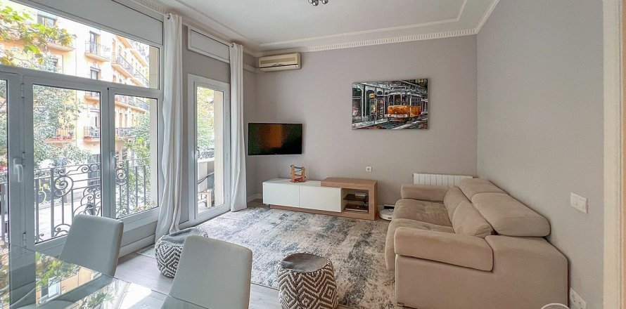 Dzīvoklis Barcelona, Spānijā 3 istabas, 123 m2 Nr. 91154