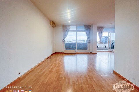 Apartment for sale Barcelona, Spain 4 bedrooms, 140 sq.m. No. 91152 - photo 3