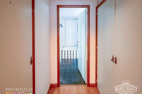Apartment for sale Barcelona, Spain 4 bedrooms, 140 sq.m. No. 91152 - photo 11