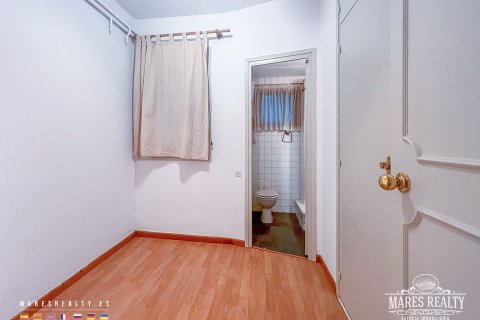 Apartment for sale Barcelona, Spain 4 bedrooms, 140 sq.m. No. 91152 - photo 9