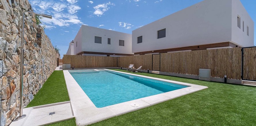 Villa Orihuela, Alicante, Spanien 2 Schlafzimmer, 93 m2 Nr. 112315