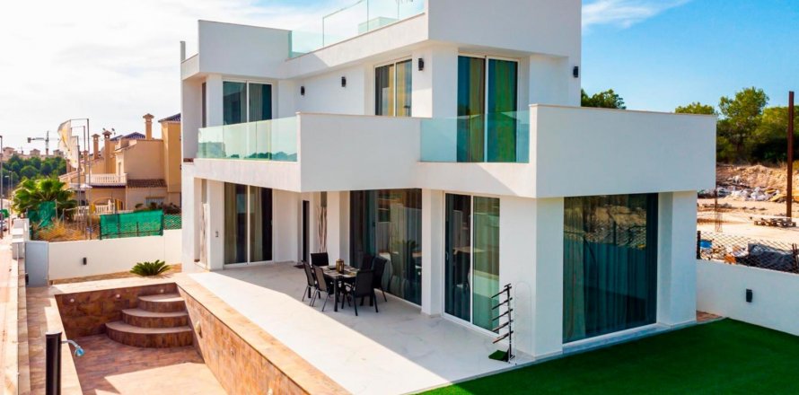 Villa Orihuela, Alicante, Spain 3 bedrooms, 148 sq.m. No. 112314