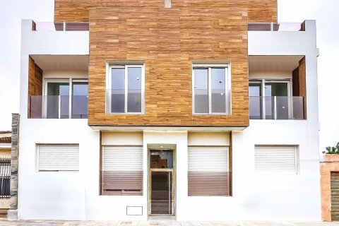 Продажа квартиры в Пилар де ла Орадада, Аликанте, Испания 3 спальни, 96м2 №117921 - фото 1