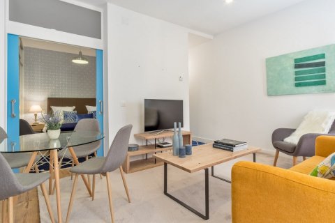 Apartment for sale Madrid, Spain 2 bedrooms, 90 sq.m. No. 91603 - photo 3