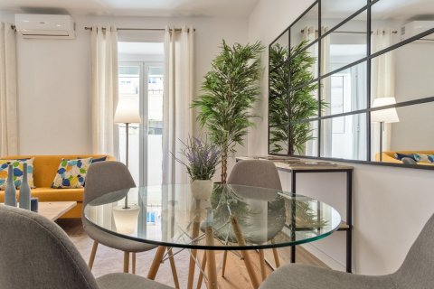 Apartment for sale Madrid, Spain 2 bedrooms, 90 sq.m. No. 91603 - photo 4