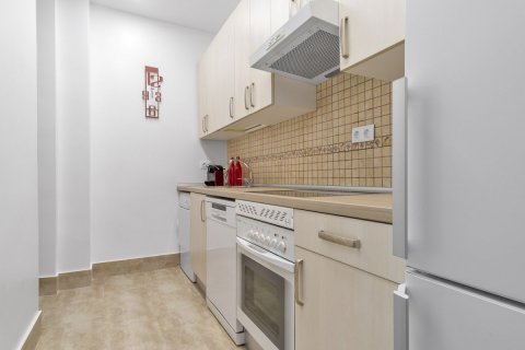 Apartment for sale Madrid, Spain 2 bedrooms, 90 sq.m. No. 91603 - photo 5