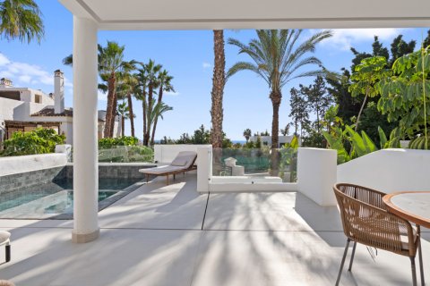 Apartment for sale El Paraiso, Alicante, Spain 4 bedrooms, 269.49 sq.m. No. 108241 - photo 12