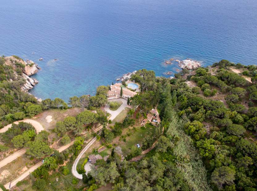 House à Lloret de Mar, Girona, Espagne 900 m2 No. 22836