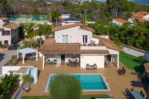 Villa zum Verkauf Albir, Alicante, Spanien 7 Schlafzimmer, 334 m2 Nr. 118991 - Foto 2