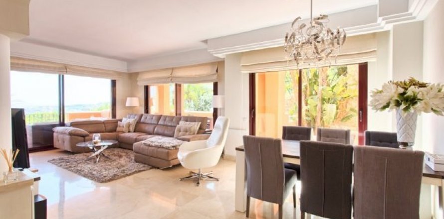Apartamento Benahavís, Málaga, España 3 dormitorios, 1322 m2 No. 21758