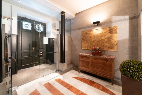 Продажа квартиры Мадрид, Испания 3 спальни, 164м2 №100064 - фото 18