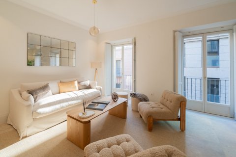 Продажа квартиры Мадрид, Испания 3 спальни, 164м2 №100064 - фото 6