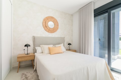Apartment for sale Torrevieja, Alicante, Spain 2 bedrooms, 60 sq.m. No. 110101 - photo 30