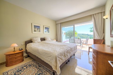Apartment for sale Benahavis, Malaga, Spain 2 bedrooms, 129 sq.m. No. 21546 - photo 3