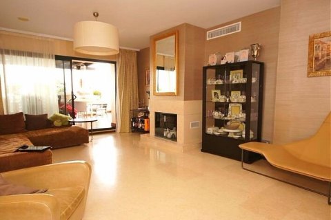Appartamento in vendita Benahavis, Malaga, Spagna 3 camere da letto, 300 mq. N° 21559 - foto 2