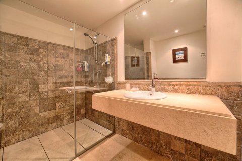 Apartment for sale Benahavis, Malaga, Spain 2 bedrooms, 138 sq.m. No. 21560 - photo 9