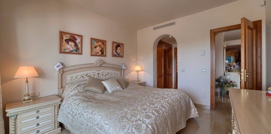 Dzīvoklis Benahavis, Malaga, Spānijā 3 istabas, 168 m2 Nr. 21556