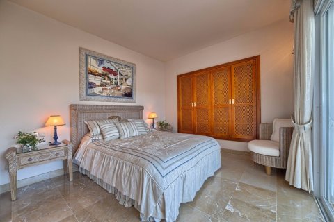 Dzīvoklis pārdošanā Benahavis, Malaga, Spānijā 3 istabas, 168 m2 Nr. 21556 - attēls 3