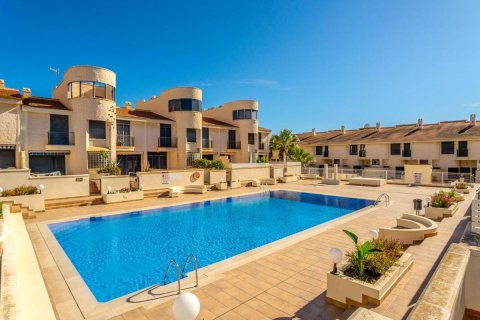 House for sale Alicante, Spain 4 bedrooms, 104 sq.m. No. 112974 - photo 24