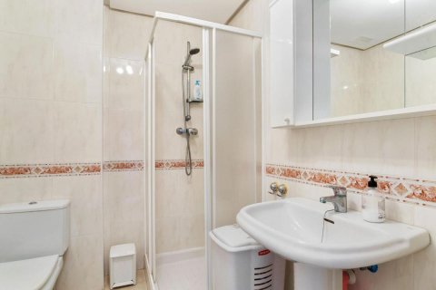 House for sale Alicante, Spain 4 bedrooms, 104 sq.m. No. 112974 - photo 13