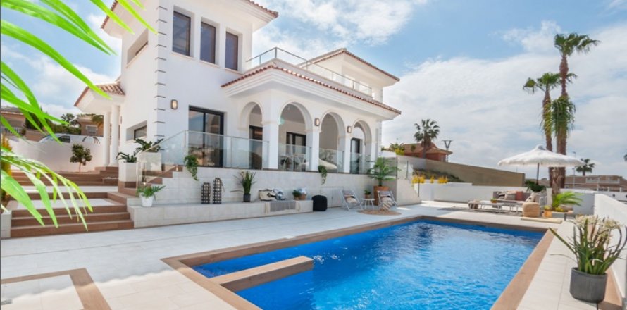 Villa Ciudad Quesada, Alicante, Espagne 3 chambres, 224 m2 No. 95092