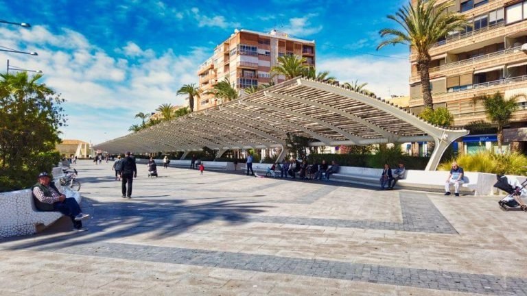 Villa Torrevieja, Alicante, Spānijā 3 istabas, 185 m2 Nr. 111412