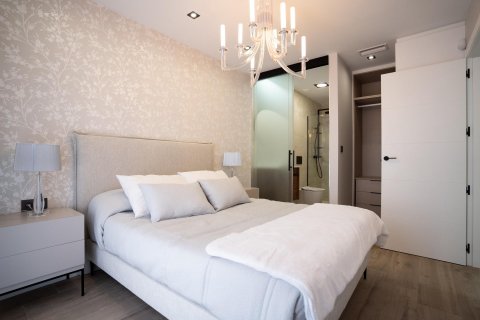 Kaupunkipientalo myytävänä Villamartin, Alicante, Espanja, 3 makuuhuonetta, 86 m2 No. 114356 - kuva 22