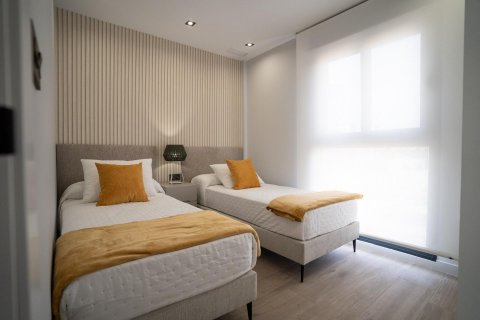 Kaupunkipientalo myytävänä Villamartin, Alicante, Espanja, 3 makuuhuonetta, 86 m2 No. 114356 - kuva 29