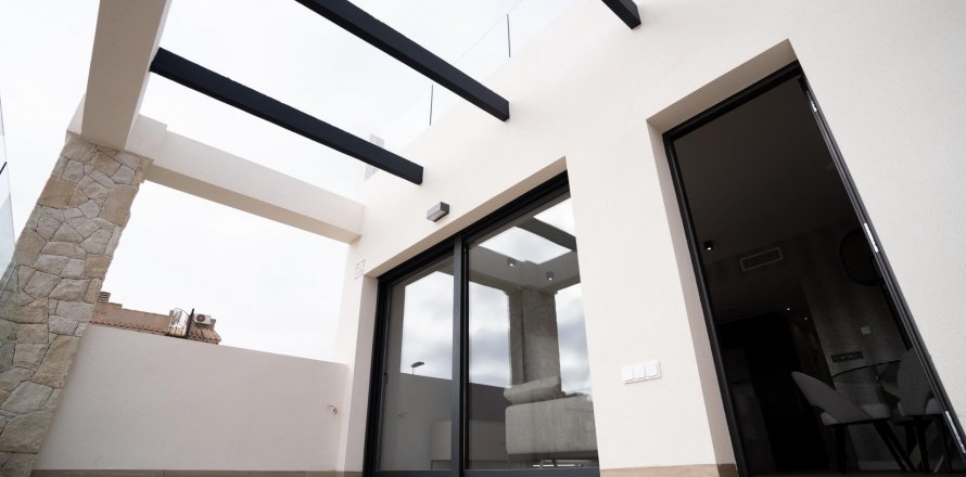 Kaupunkipientalo Villamartin, Alicante, Espanja 3 makuuhuonetta, 86 m2 No. 114356