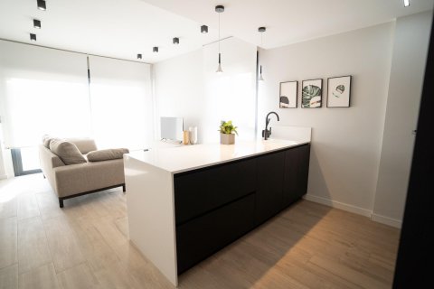 Kaupunkipientalo myytävänä Villamartin, Alicante, Espanja, 3 makuuhuonetta, 86 m2 No. 114356 - kuva 20