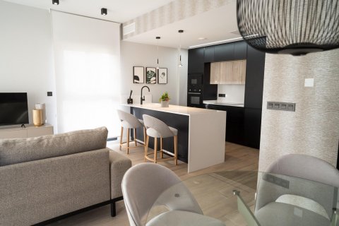 Kaupunkipientalo myytävänä Villamartin, Alicante, Espanja, 3 makuuhuonetta, 86 m2 No. 114356 - kuva 3