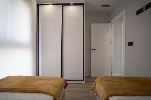 Kaupunkipientalo myytävänä Villamartin, Alicante, Espanja, 3 makuuhuonetta, 86 m2 No. 114356 - kuva 30