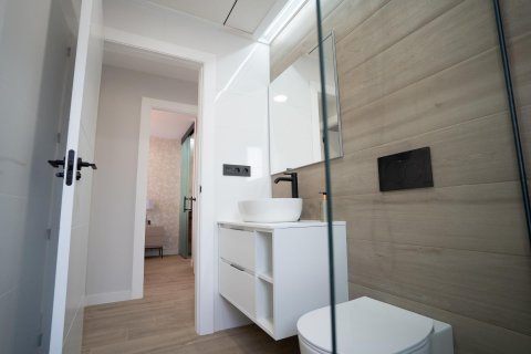 Kaupunkipientalo myytävänä Villamartin, Alicante, Espanja, 3 makuuhuonetta, 86 m2 No. 114356 - kuva 27