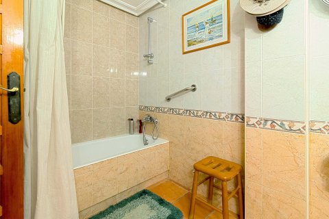 Bungalow à vendre Torrevieja, Alicante, Espagne, 3 chambres, 90 m2 No. 116119 - photo 15