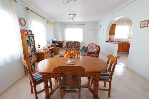 Villa for sale Alicante, Spain 2 bedrooms, 126 sq.m. No. 116125 - photo 4