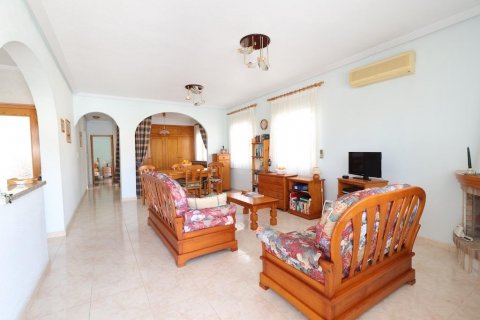 Villa for sale Alicante, Spain 2 bedrooms, 126 sq.m. No. 116125 - photo 8