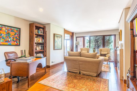 Villa for sale Las Rozas de Madrid, Madrid, Spain 7 bedrooms, 872.48 sq.m. No. 117435 - photo 15