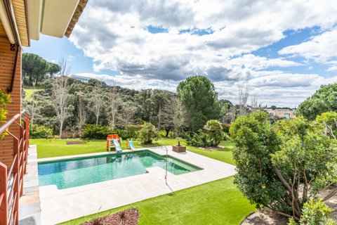 Villa for sale Las Rozas de Madrid, Madrid, Spain 7 bedrooms, 872.48 sq.m. No. 117435 - photo 19