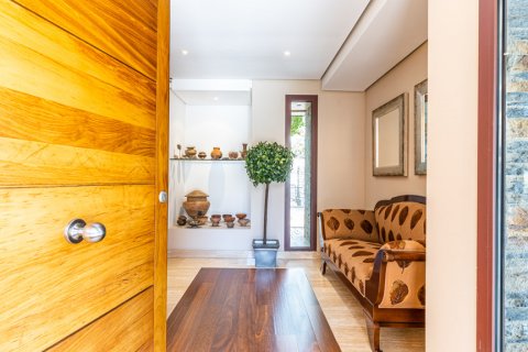 Villa for sale Las Rozas de Madrid, Madrid, Spain 7 bedrooms, 872.48 sq.m. No. 117435 - photo 5