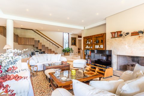 Villa for sale Las Rozas de Madrid, Madrid, Spain 7 bedrooms, 872.48 sq.m. No. 117435 - photo 10