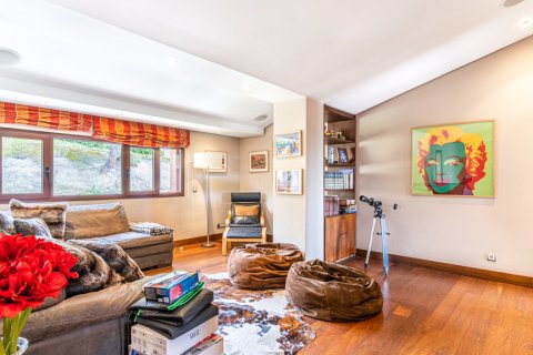 Villa for sale Las Rozas de Madrid, Madrid, Spain 7 bedrooms, 872.48 sq.m. No. 117435 - photo 23