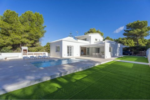 Villa for sale Es Mercadal, Menorca, Spain 3 bedrooms, 179 sq.m. No. 110886 - photo 1