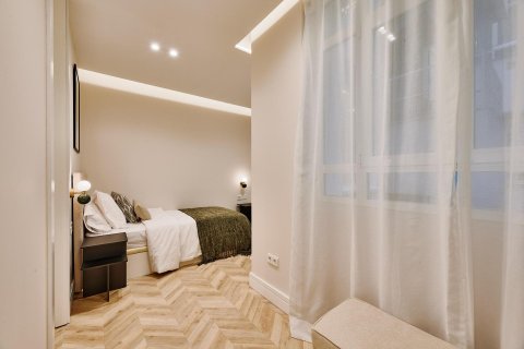 Продажа квартиры в Мадрид, Испания 3 спальни, 197м2 №117522 - фото 16