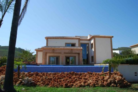 Villa en venta en Jávea, Alicante, España 3 dormitorios, 266 m2 No. 92117 - foto 2