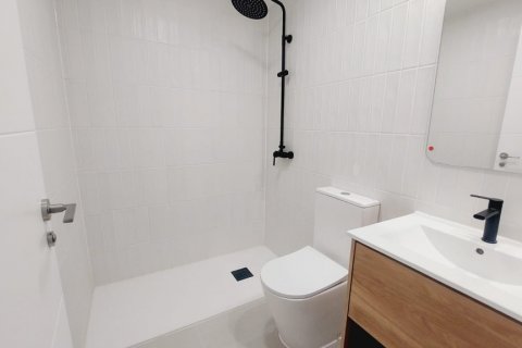 Huoneisto vuokrattavana San Sebastian de los Reyes, Madrid, Espanja, 1 makuuhuone, 42 m2 No. 107494 - kuva 5