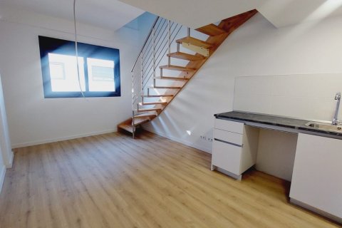 Huoneisto vuokrattavana San Sebastian de los Reyes, Madrid, Espanja, 1 makuuhuone, 42 m2 No. 107494 - kuva 3