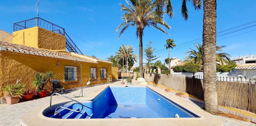 Townhouse Punta Prima, Alicante, Espagne 4 chambres, 104 m2 No. 116221