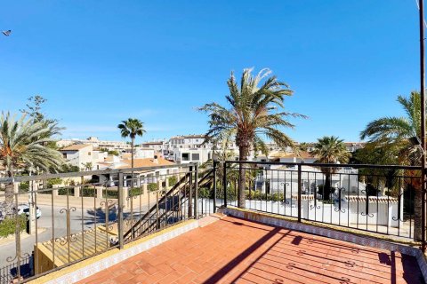 Townhouse à vendre Punta Prima, Alicante, Espagne, 4 chambres, 104 m2 No. 116221 - photo 22
