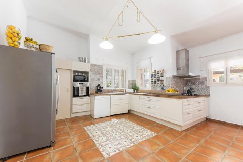 Finca for rent Manacor, Mallorca, Spain 4 bedrooms, 450 sq.m. No. 102562 - photo 12